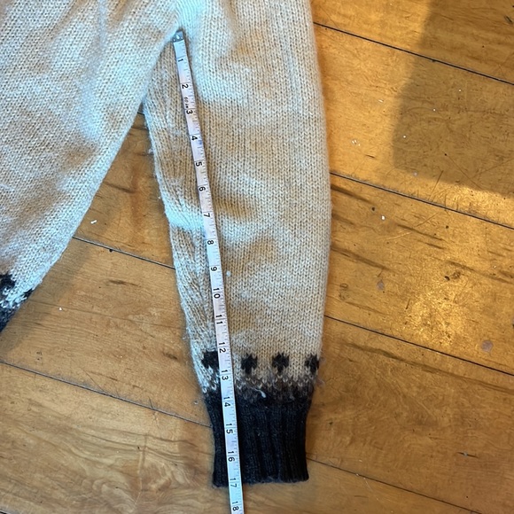 Beautiful vintage wool sweater from sears - Picture 3 of 6